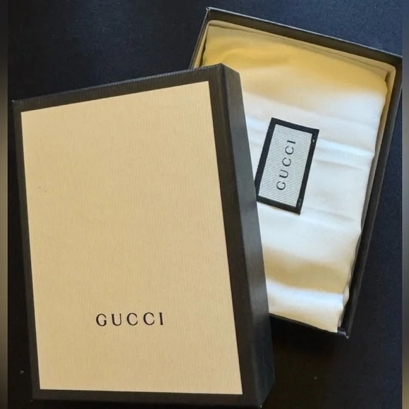Authentic Gucci Microguccissima card holder - Picture 6 of 8
